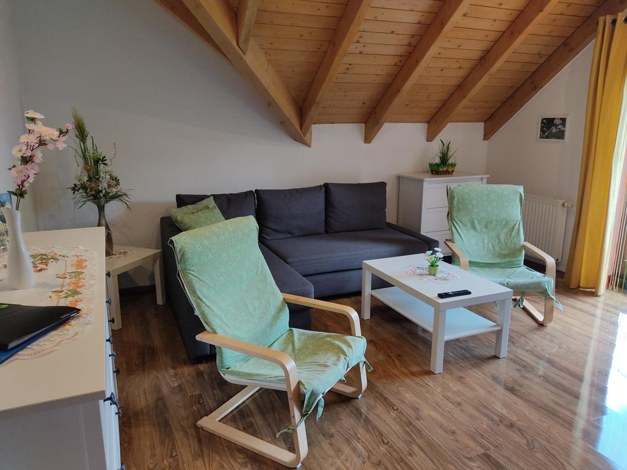 Gemuetliche Ferienwohnung Im Schoenen Erzgebirge - Wohnung Fruehling Eibenstock Esterno foto